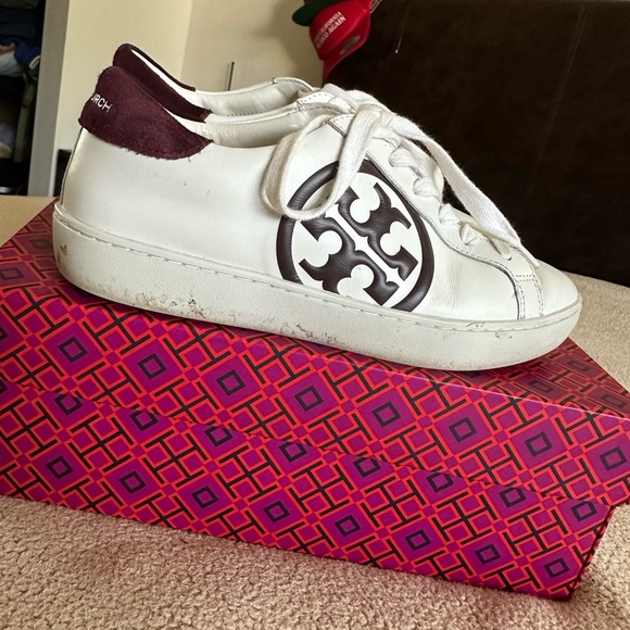 Tory Burch sneaker, like new, just needs a little cleaning ☺️ - Picture 2 of 2